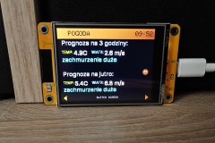 372